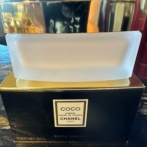 CHANEL Coco Crème Pour Le Corps with Gold and Black Accents